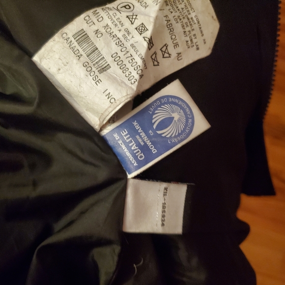 Women's Canada Goose Parka coat - Picture 3 of 13
